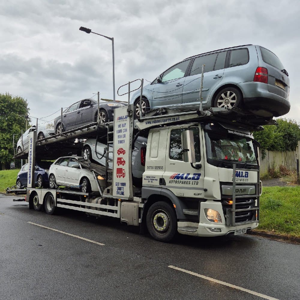 A full load on its way back to Kilnhurst Road